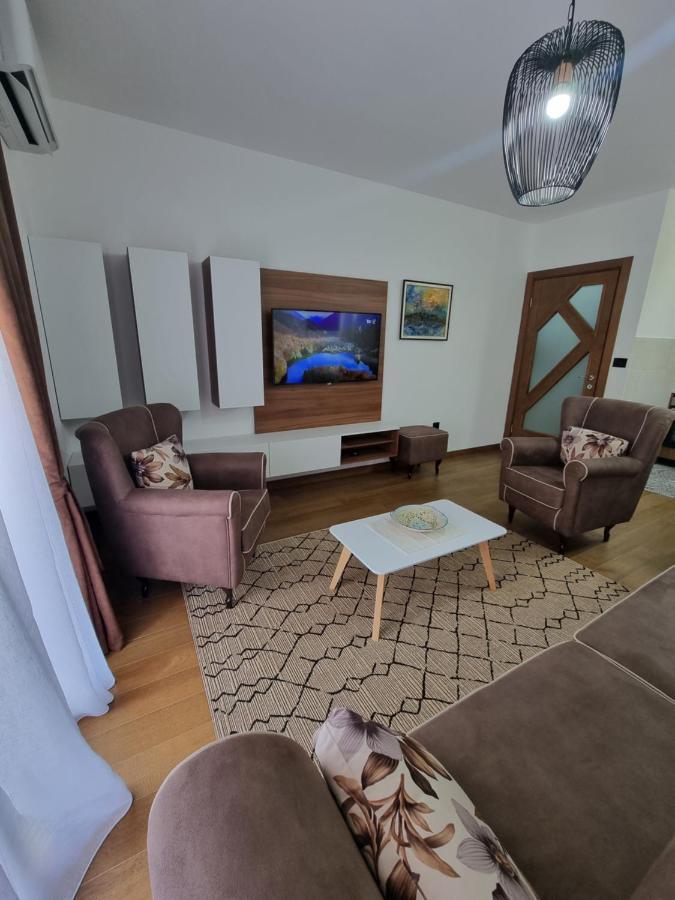 Fantastic New Centre Apartment พอดโกริกา ภายนอก รูปภาพ